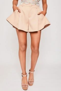Kamila - Nude Tailored High Waisted Shorts 9 Kamila - Nude Tailored High Waisted Shorts -Outlet Sarto Base Store 11 04 missg 1022.1618506117