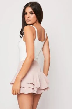 Lindi - Light Pink Ruffle Hem Shorts -Outlet Sarto Base Store 22 09 missg 39665