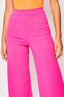 Sutton - Hot Pink High Waisted Wide Leg Trousers 7 Sutton - Hot Pink High Waisted Wide Leg Trousers -Outlet Sarto Base Store 23 09 MISSG 5594
