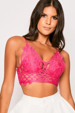 Yvonne - Hot Pink Crochet Crop Top -Outlet Sarto Base Store 25 07 MISSG 0301