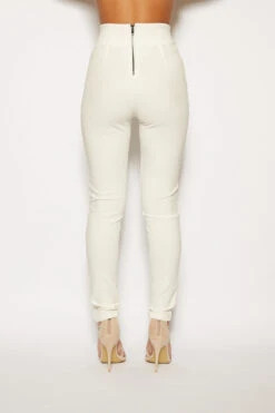 Ilania - White High Waisted Button Trim Trousers -Outlet Sarto Base Store missg.mar2 .201824333